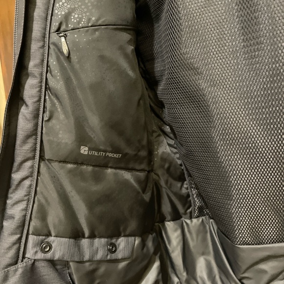 Helly Hansen Charcoal Ski/Winter Jacket - Picture 14 of 15